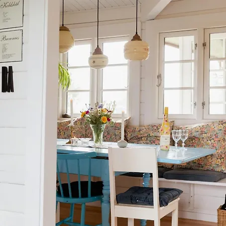 Grandma's House By Limfjord And Fur בית נופש