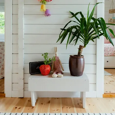 Grandma's House By Limfjord And Fur * רוסלב